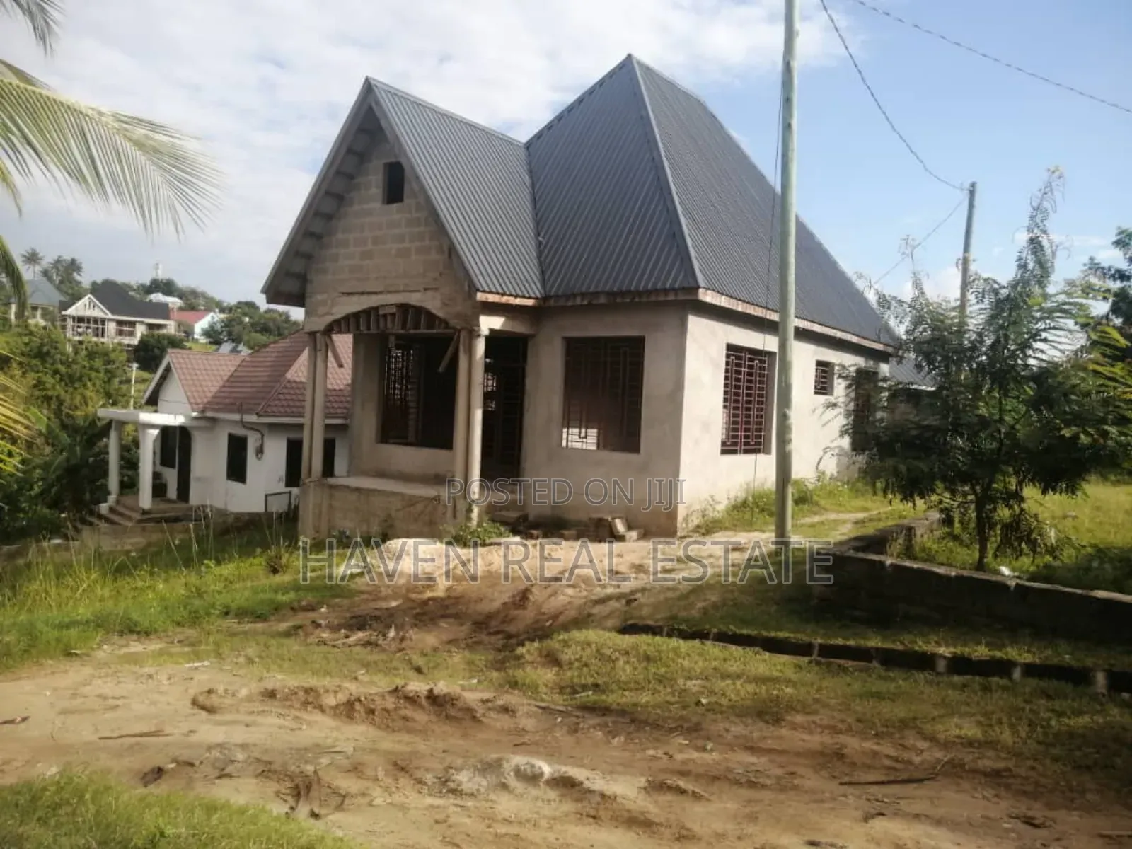 3bdrm House in Goba for sale