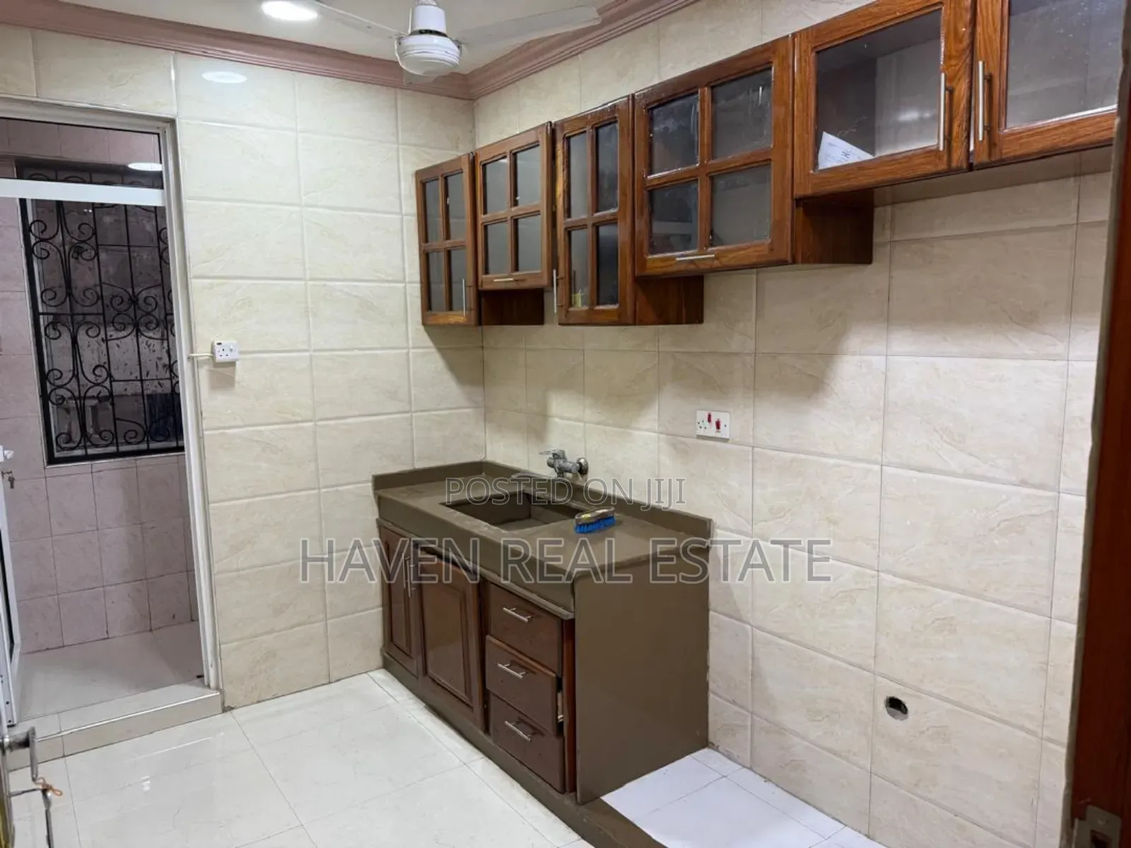 3bdrm Apartment in Kariakoo for rent