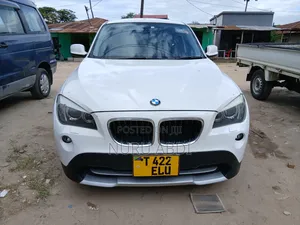 Photo - BMW X1 2011 White