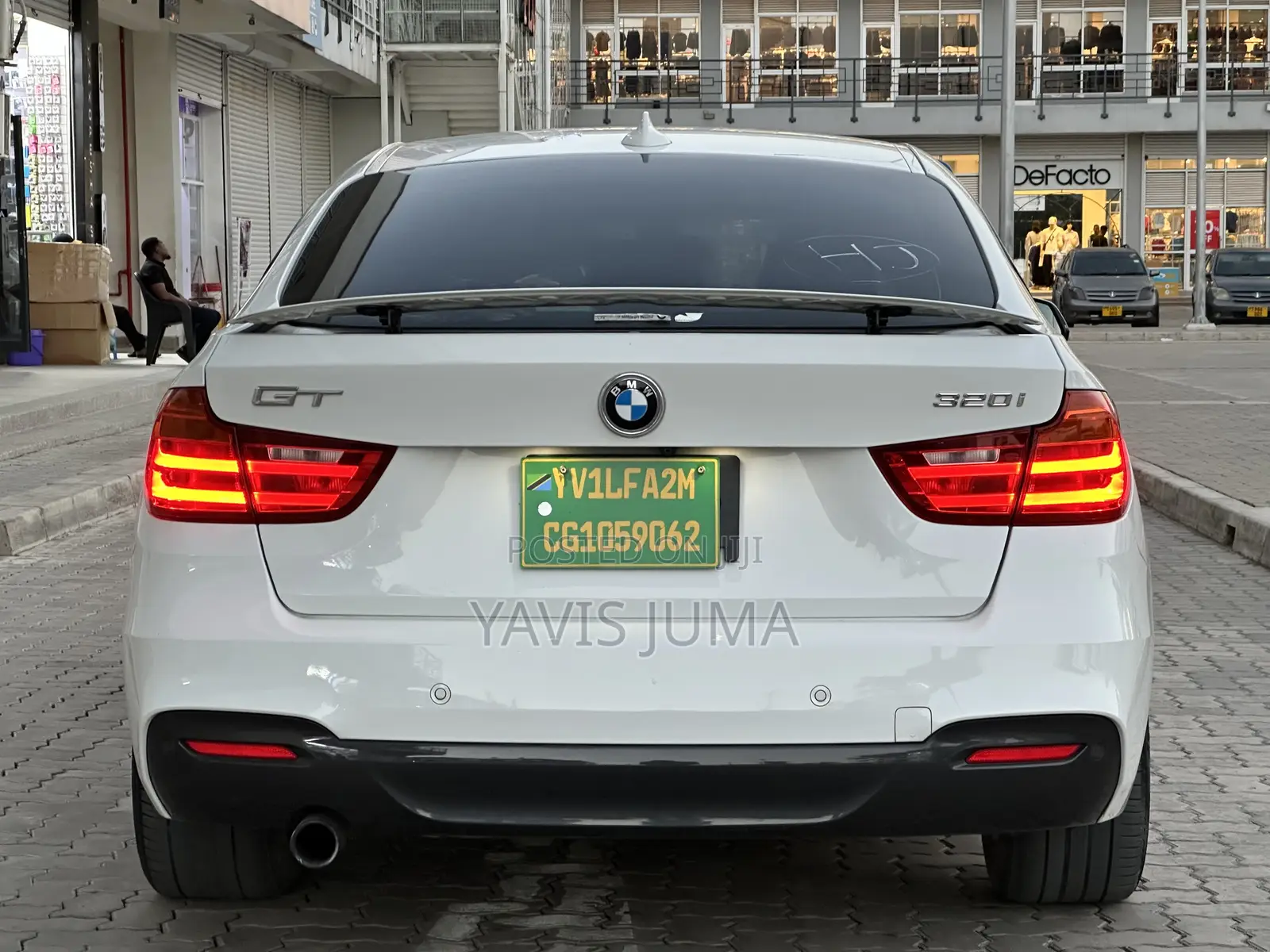 BMW 320i 2013 White