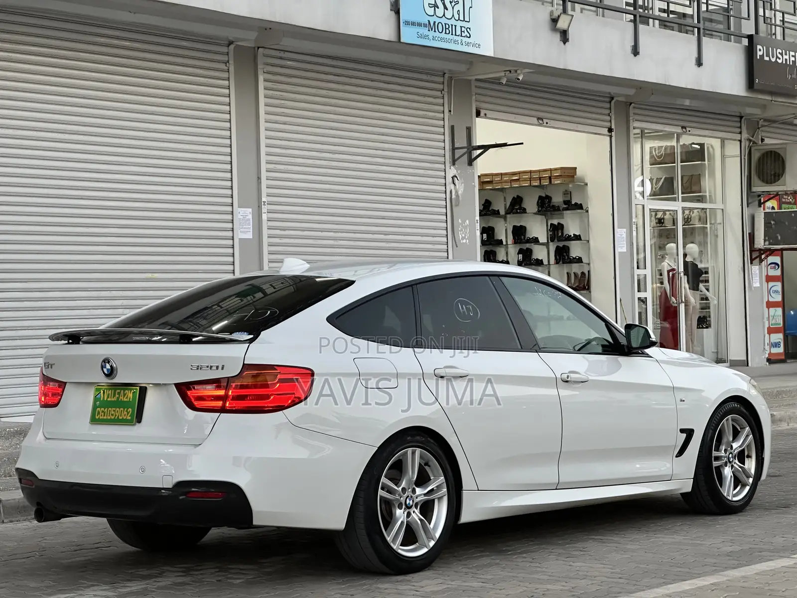 BMW 320i 2013 White