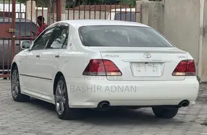 Toyota Crown 2005 White
