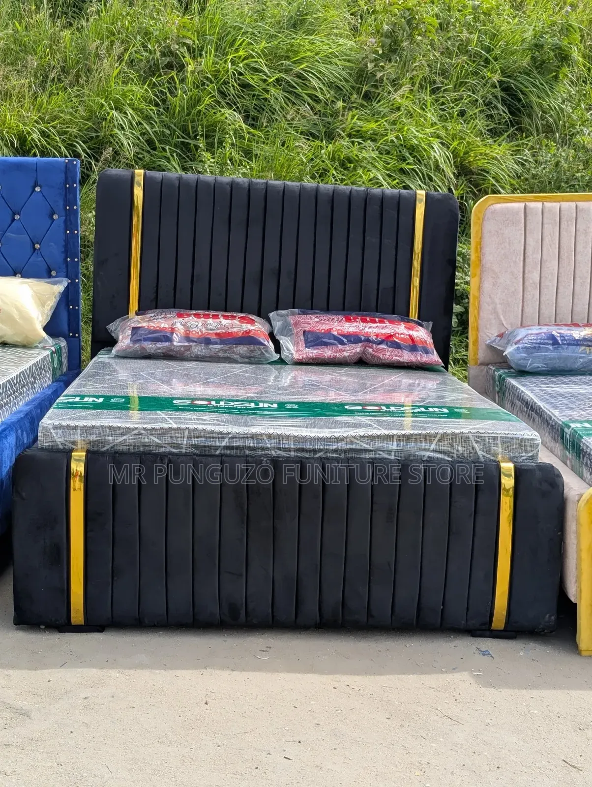 Kitanda Bed Sofa Godoro Na Mito Miwili Imara Sana Mbao