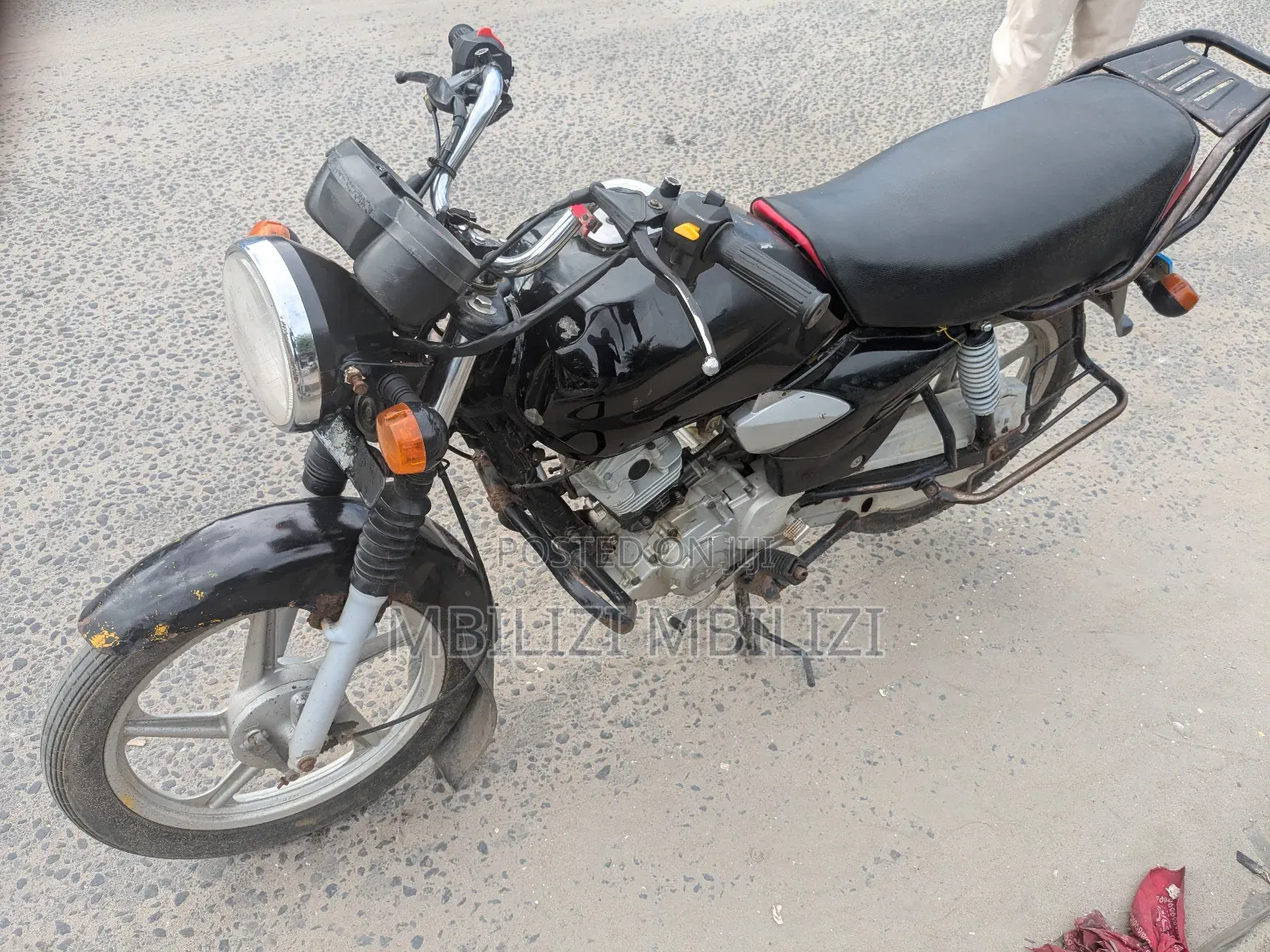 TVS HLX 125 2024 Black