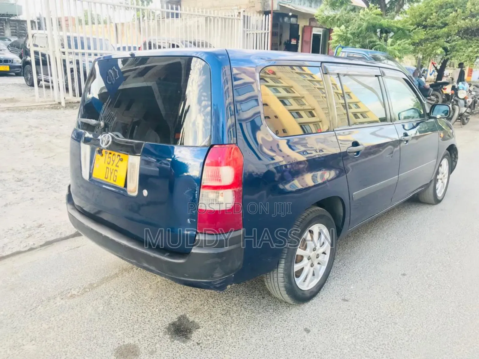 Toyota Succeed 2011 Blue