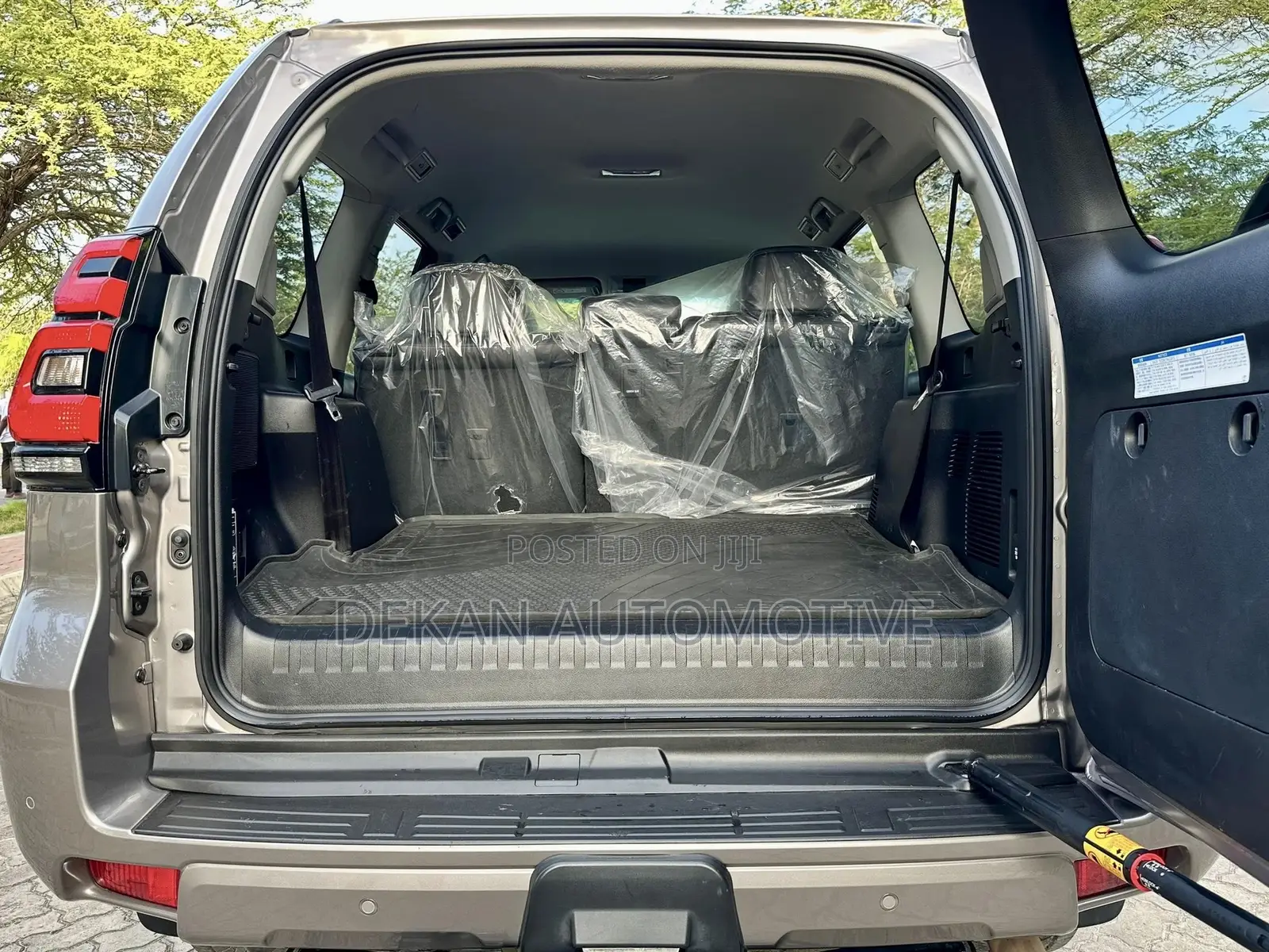 New Toyota Land Cruiser Prado 2.7 2023 Gray