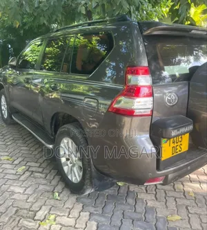 Toyota Land Cruiser Prado 2014 Gray