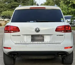 Volkswagen Touareg 2013 Pearl