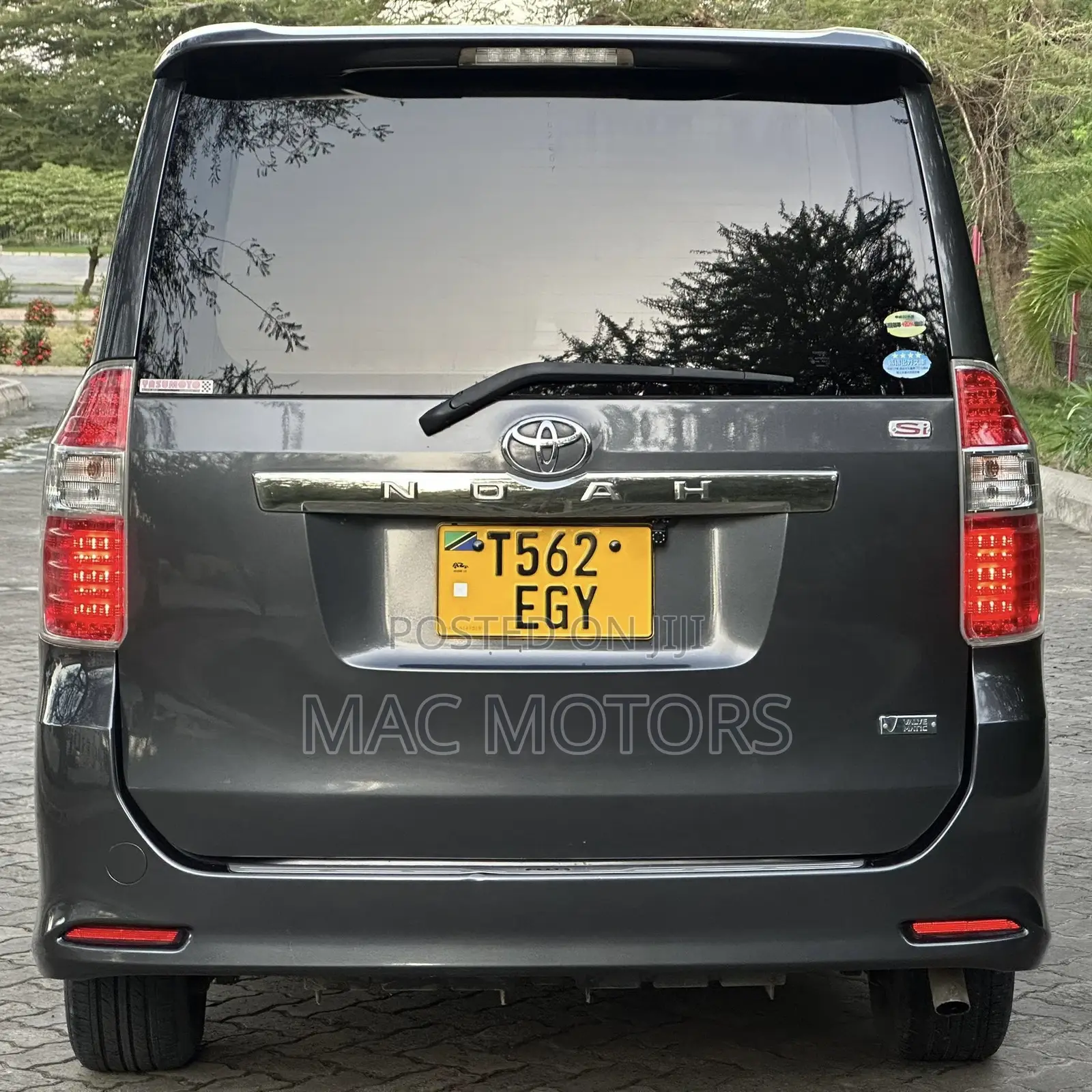 Toyota Noah 2007 Gray
