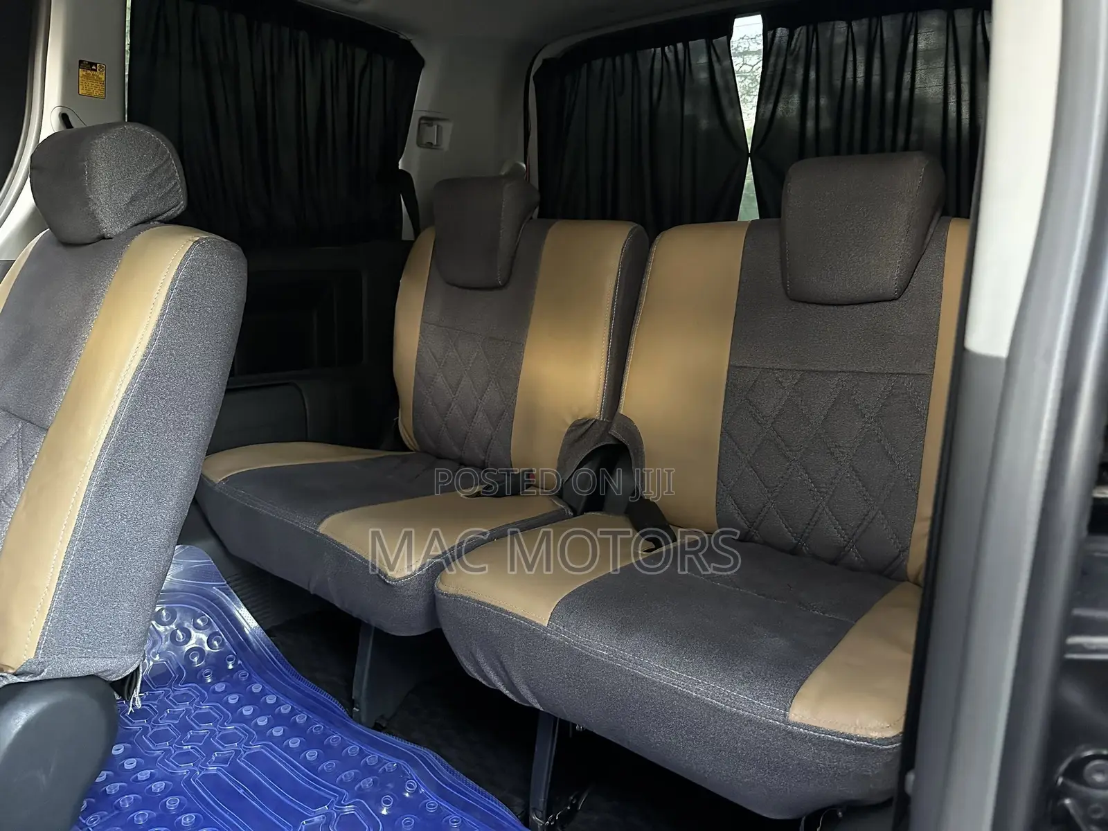 Toyota Noah 2007 Gray