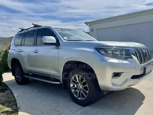 Toyota Land Cruiser Prado 2.8 2021 Silver