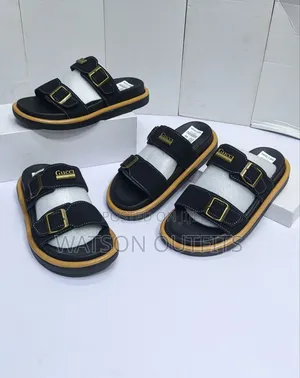 Men's New Fashion With Four Colours Sandals