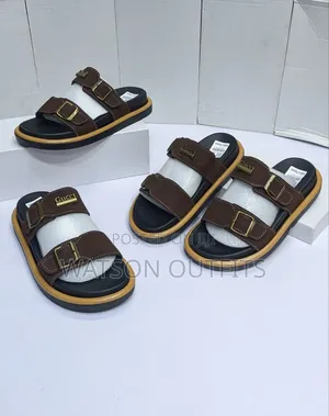 Men's New Fashion With Four Colours Sandals