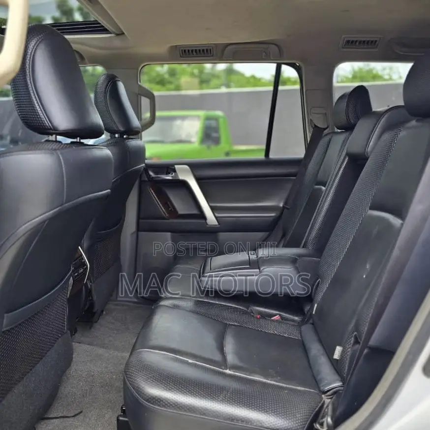 Toyota Land Cruiser Prado 3.0 TD 2012 Silver