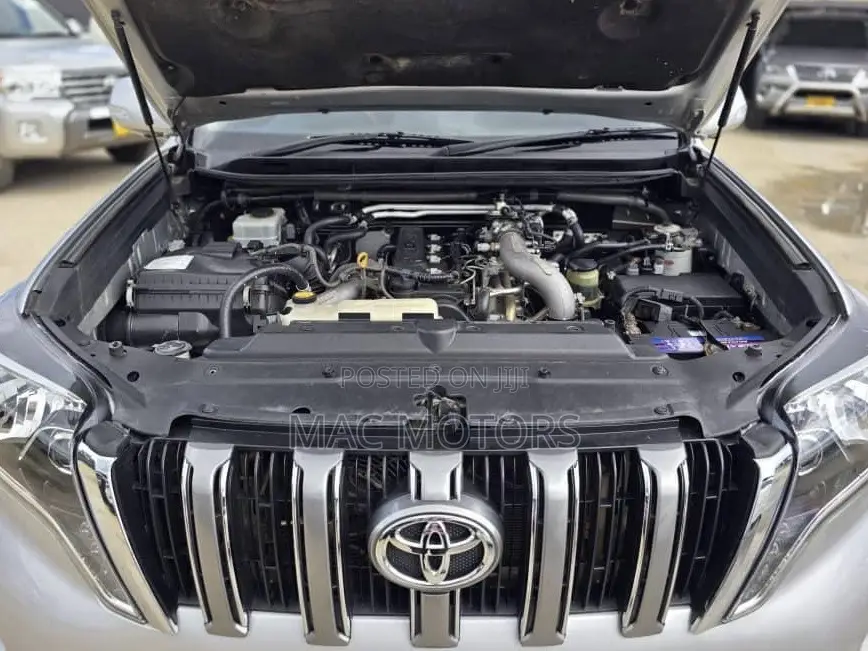 Toyota Land Cruiser Prado 3.0 TD 2012 Silver