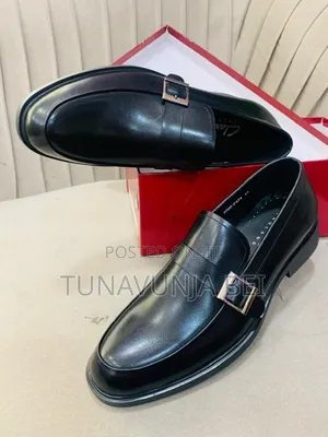 Brack Cracks / Leather Shoes