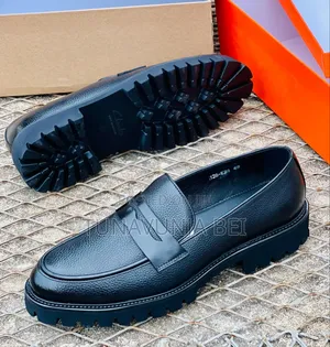 Cracks Moccains/ Leather Shoes