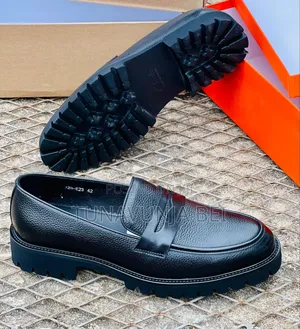 Cracks Moccains/ Leather Shoes