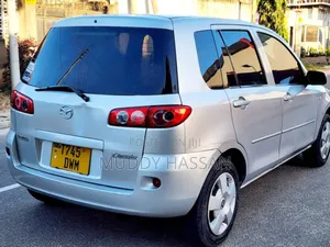 Mazda Demio 2006 Silver