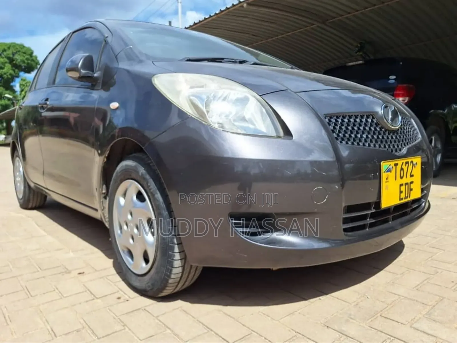 Toyota Vitz 2009 Gray