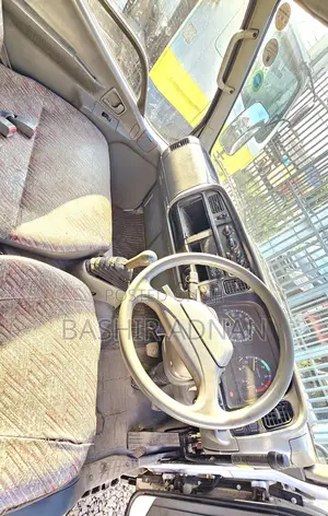Mitsubishi Canter Dunper 2 Tonnes(Tani) Mpya(Unregistered).