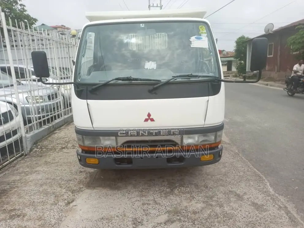 Mitsubishi Canter Mpya Chasis Yenye(With) Helper 3 Tonnes.