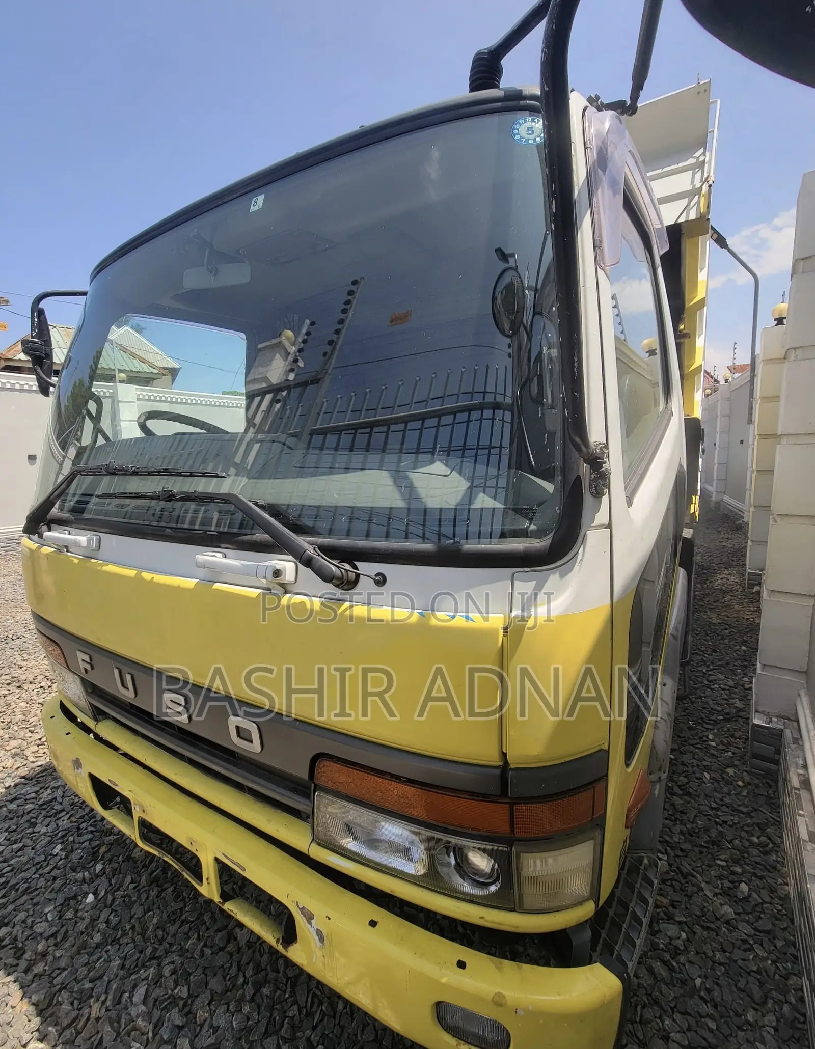 Mitsubishi Fuso Dumper Tani 4(Tonnes) Mpya Unregistered.