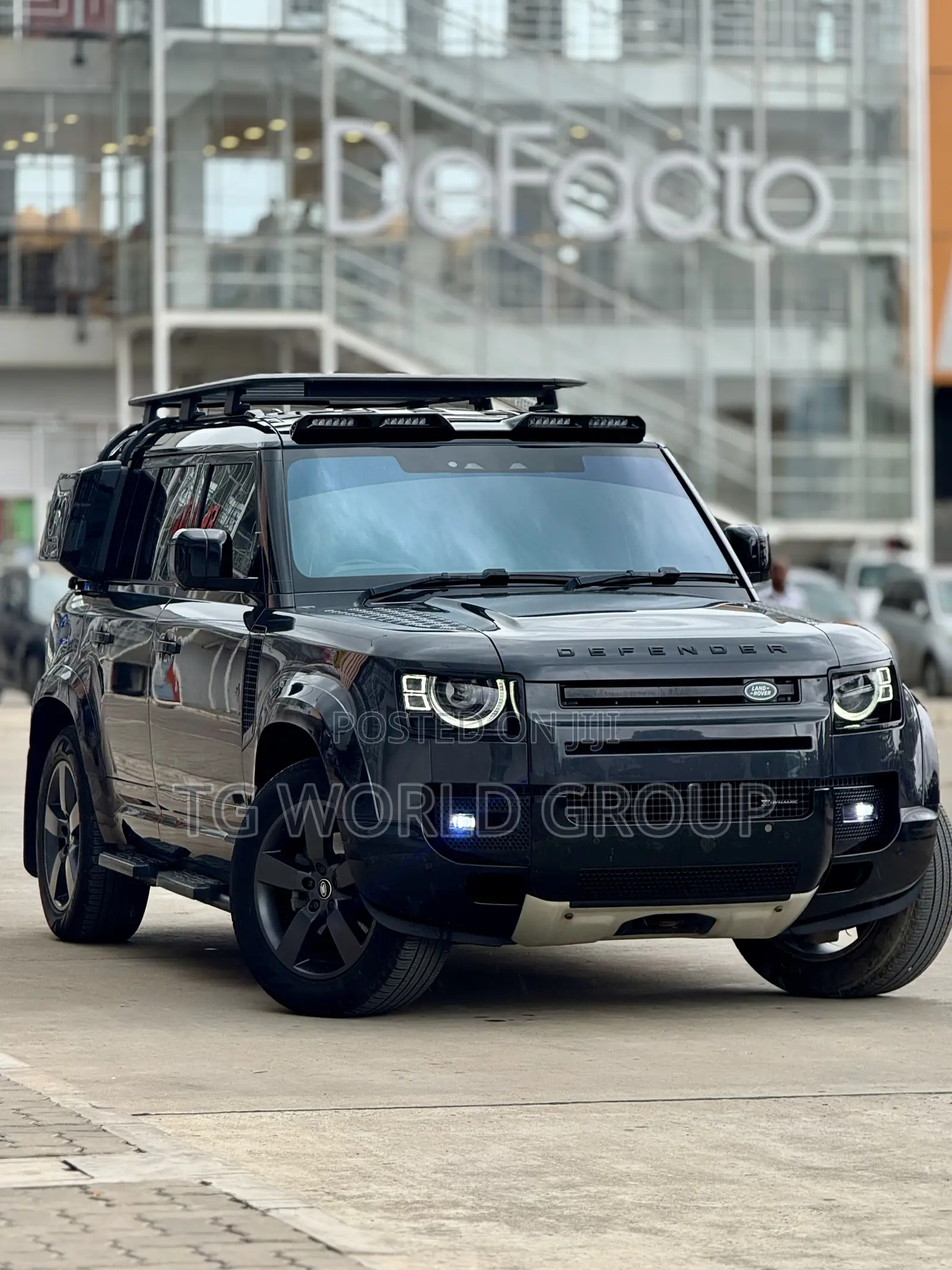Land Rover Defender X-Dynamic SE 2023 Gray