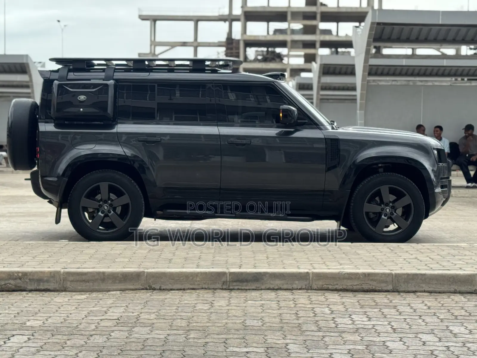 Land Rover Defender X-Dynamic SE 2023 Gray