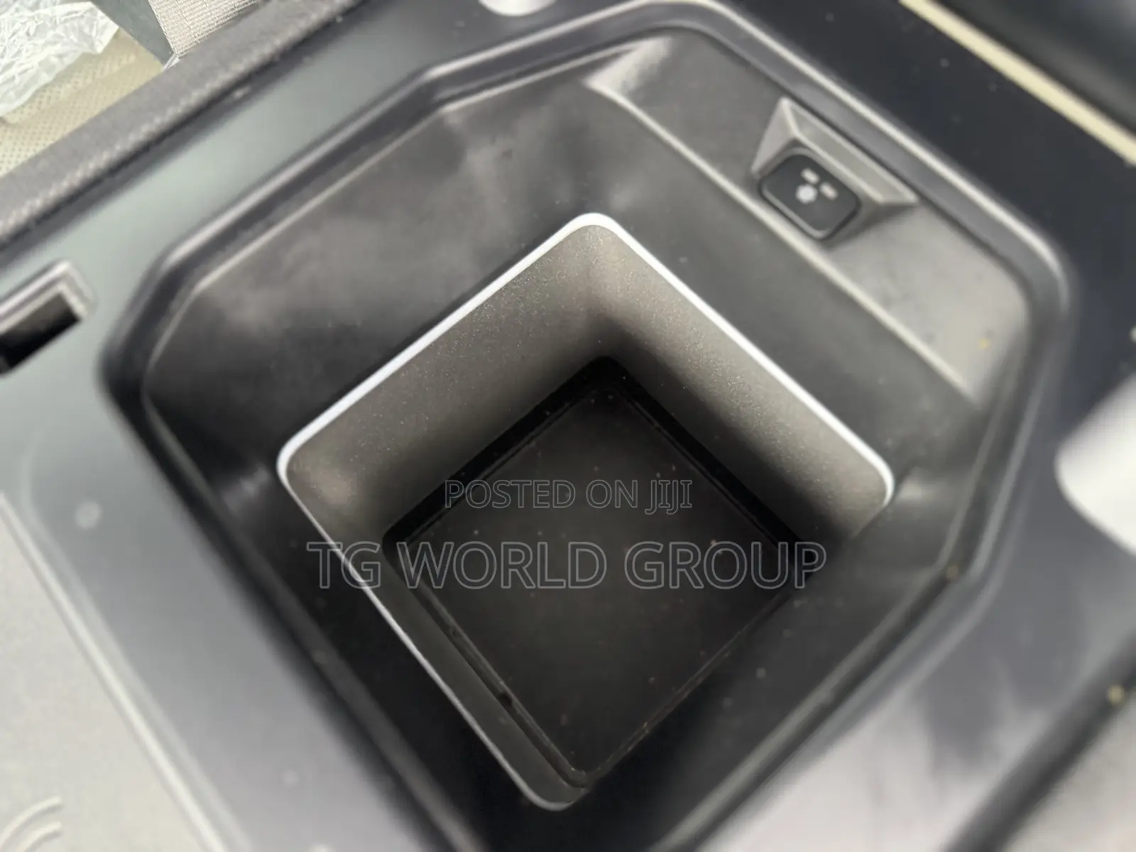 Land Rover Defender X-Dynamic SE 2023 Gray