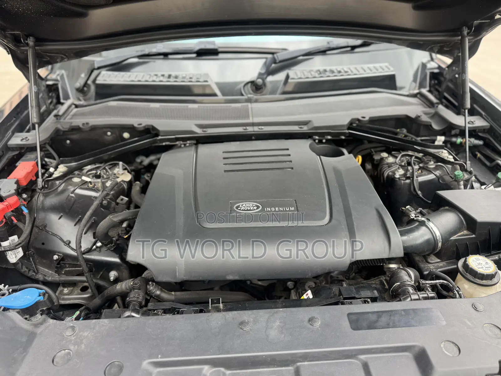 Land Rover Defender X-Dynamic SE 2023 Gray