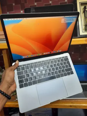 Laptop Apple MacBook Pro 2017 8GB Intel Core I5 SSD 256GB