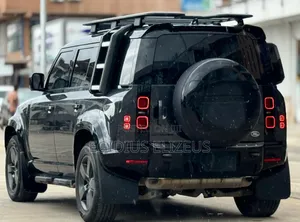 Land Rover Defender 2022 Brown