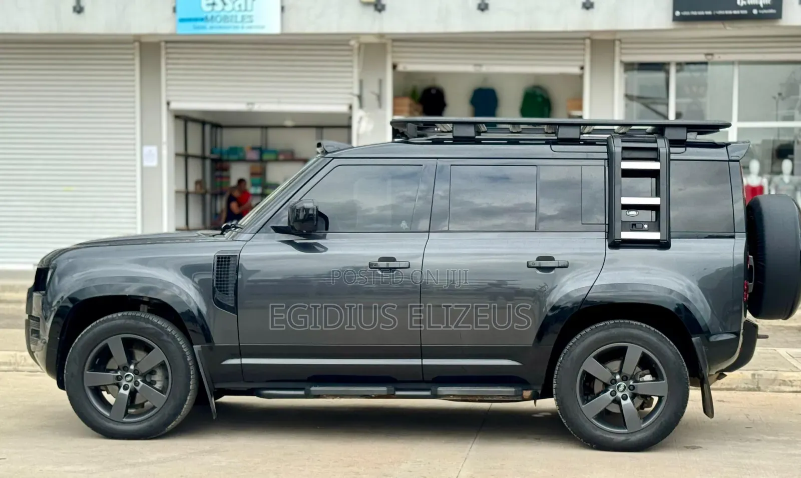 Land Rover Defender 2022 Brown