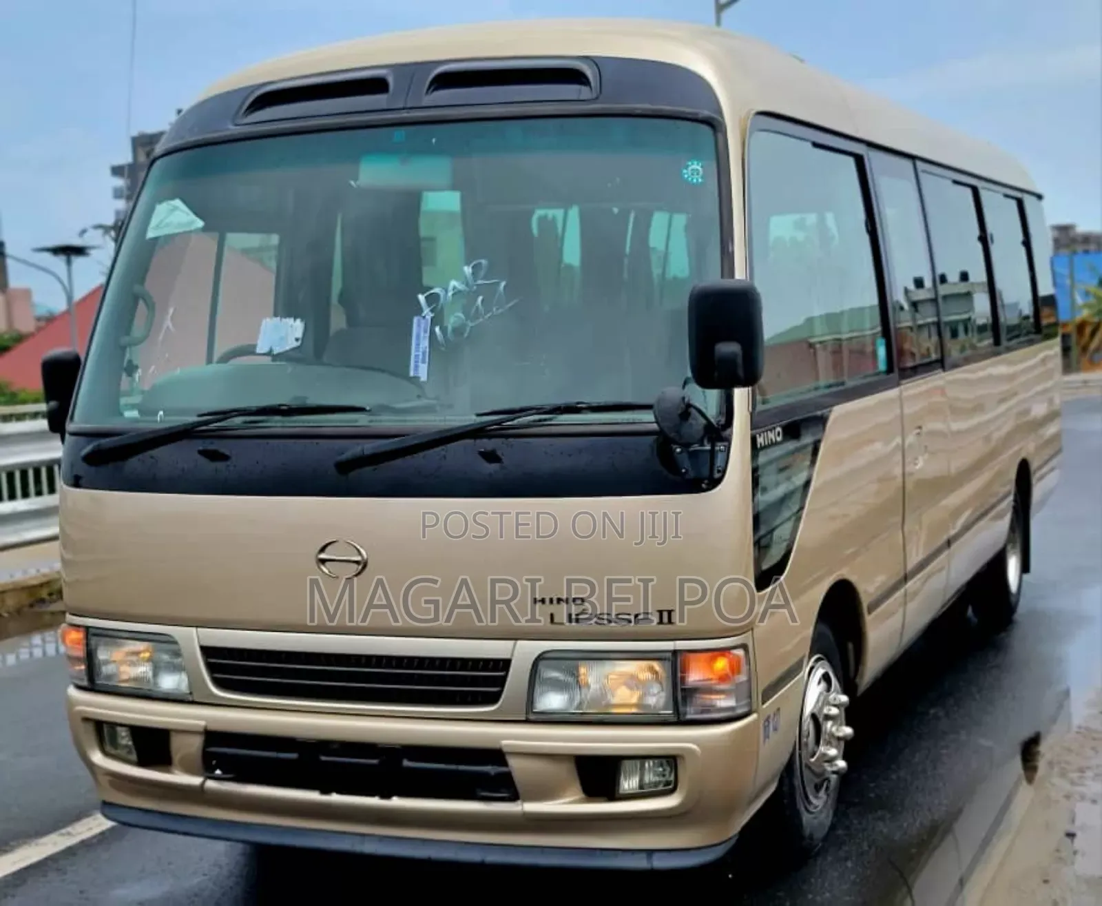 Toyota Coaster 2004 Gold