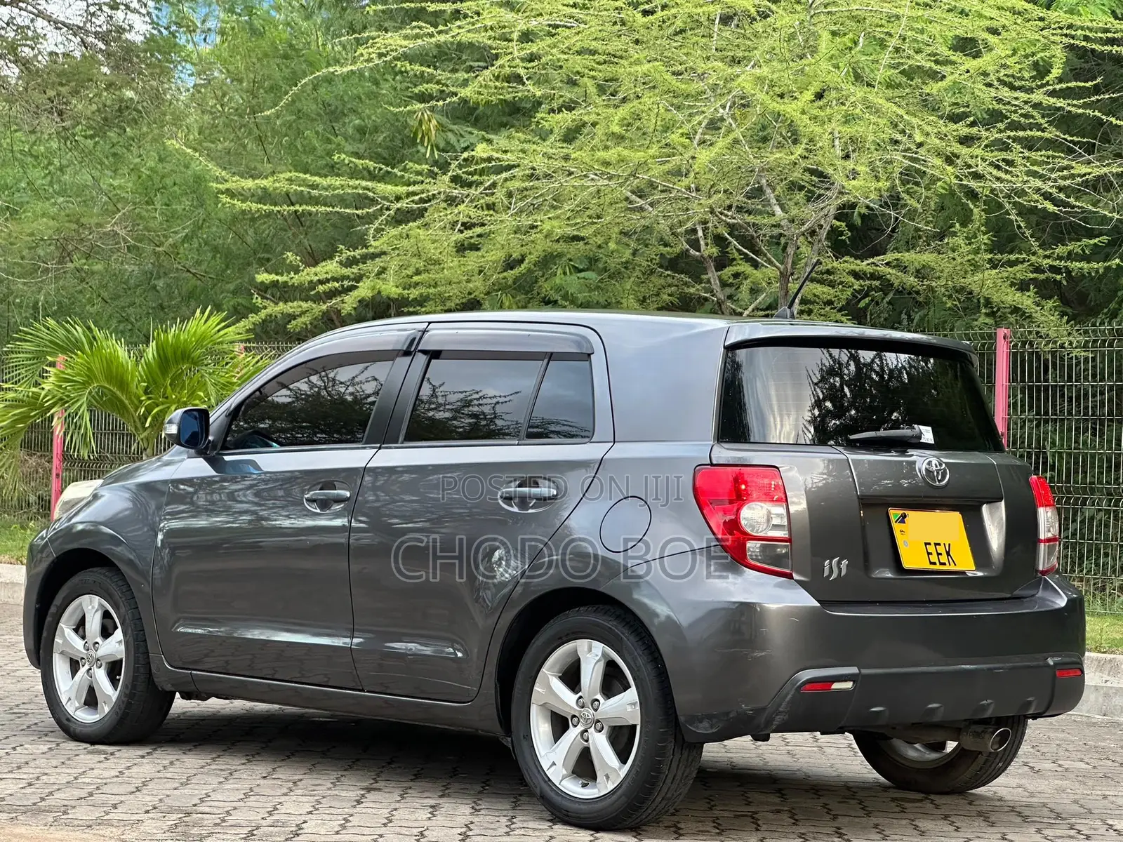 Toyota IST 2008 Gray