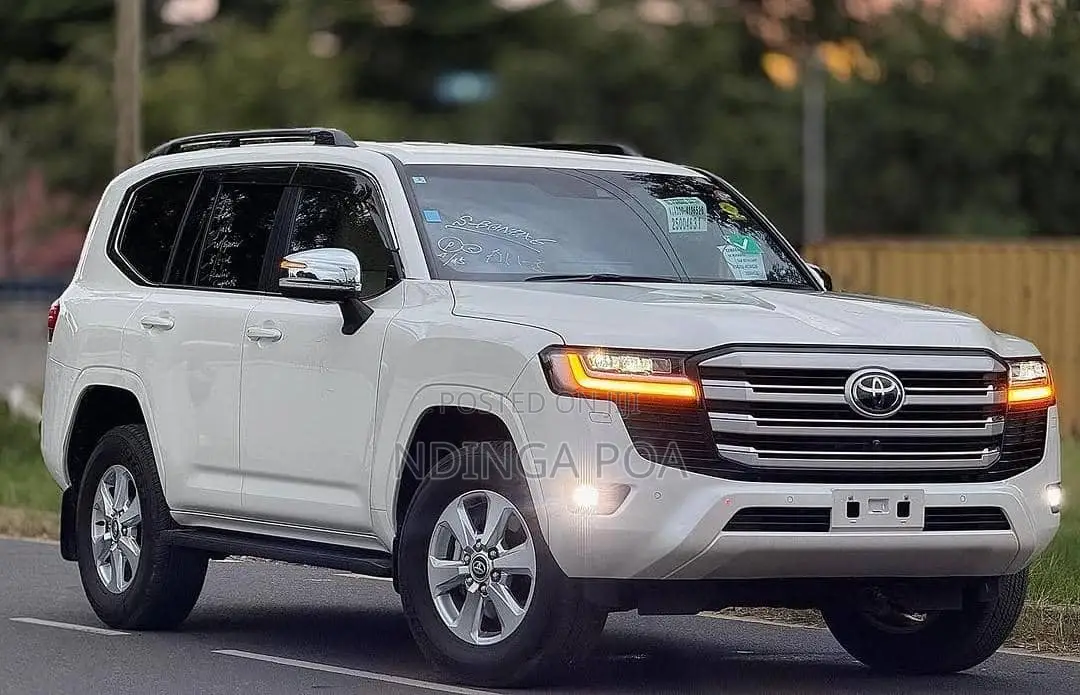 Toyota Land Cruiser 2024 White