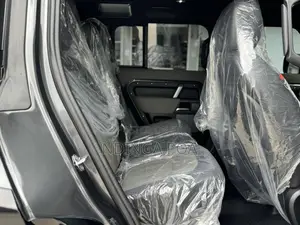 Land Rover Defender X-Dynamic HSE 2022 Gray
