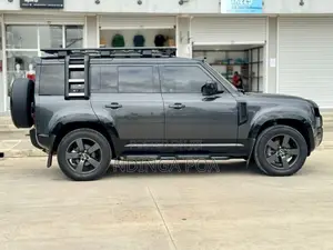Land Rover Defender X-Dynamic HSE 2022 Gray