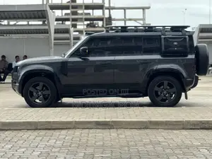 Land Rover Defender X-Dynamic HSE 2022 Gray