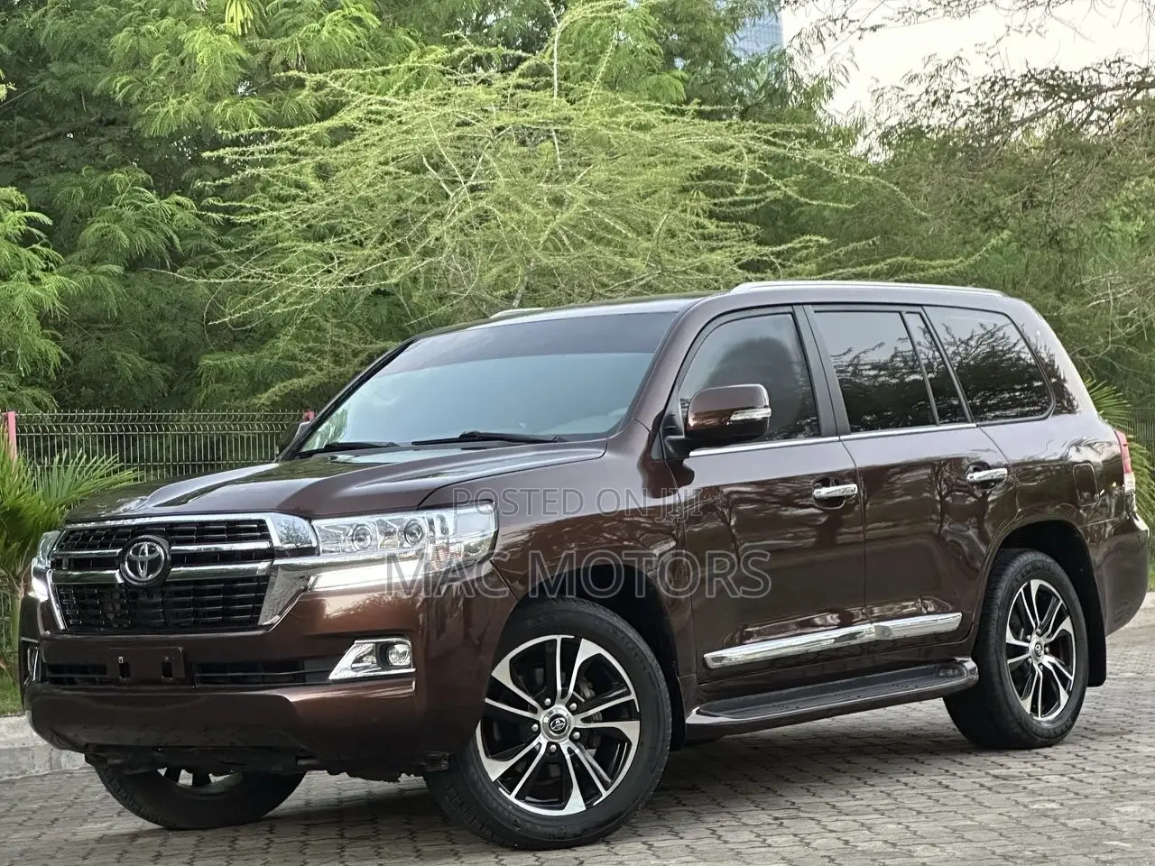 Toyota Land Cruiser 4.5 V8 GX-R 2015 Burgundy