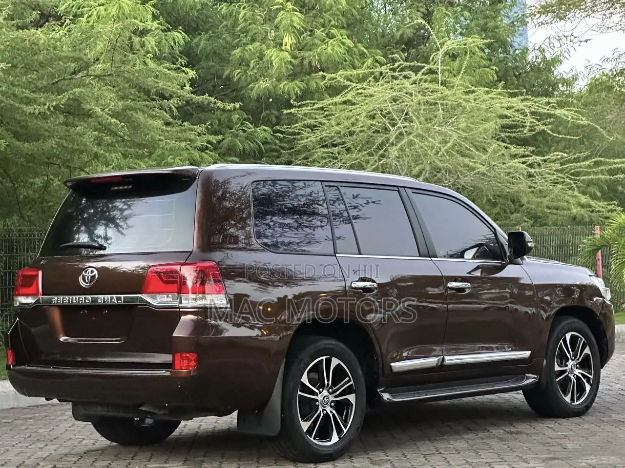 Toyota Land Cruiser 4.5 V8 GX-R 2015 Burgundy