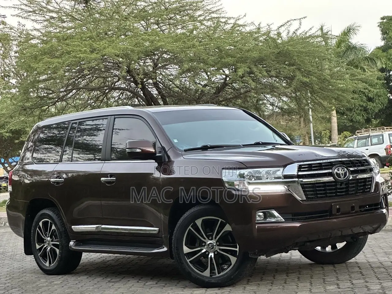Toyota Land Cruiser 4.5 V8 GX-R 2015 Burgundy