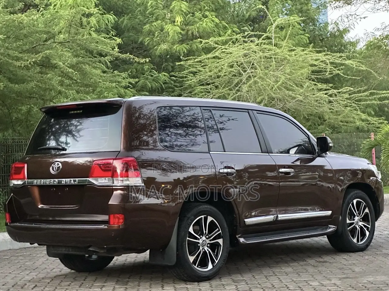 Toyota Land Cruiser 4.5 V8 GX-R 2015 Burgundy