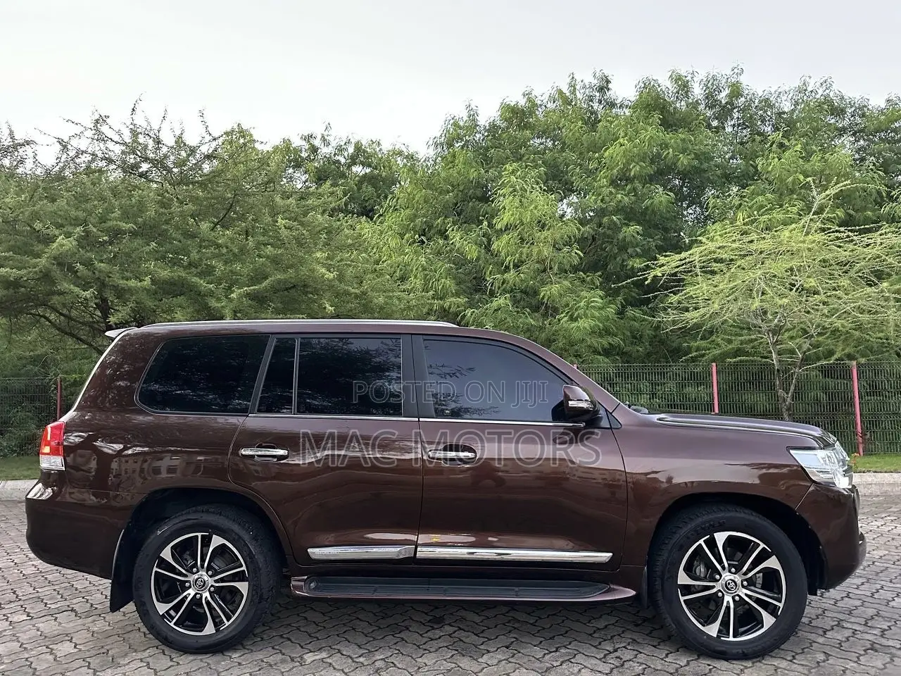 Toyota Land Cruiser 4.5 V8 GX-R 2015 Burgundy