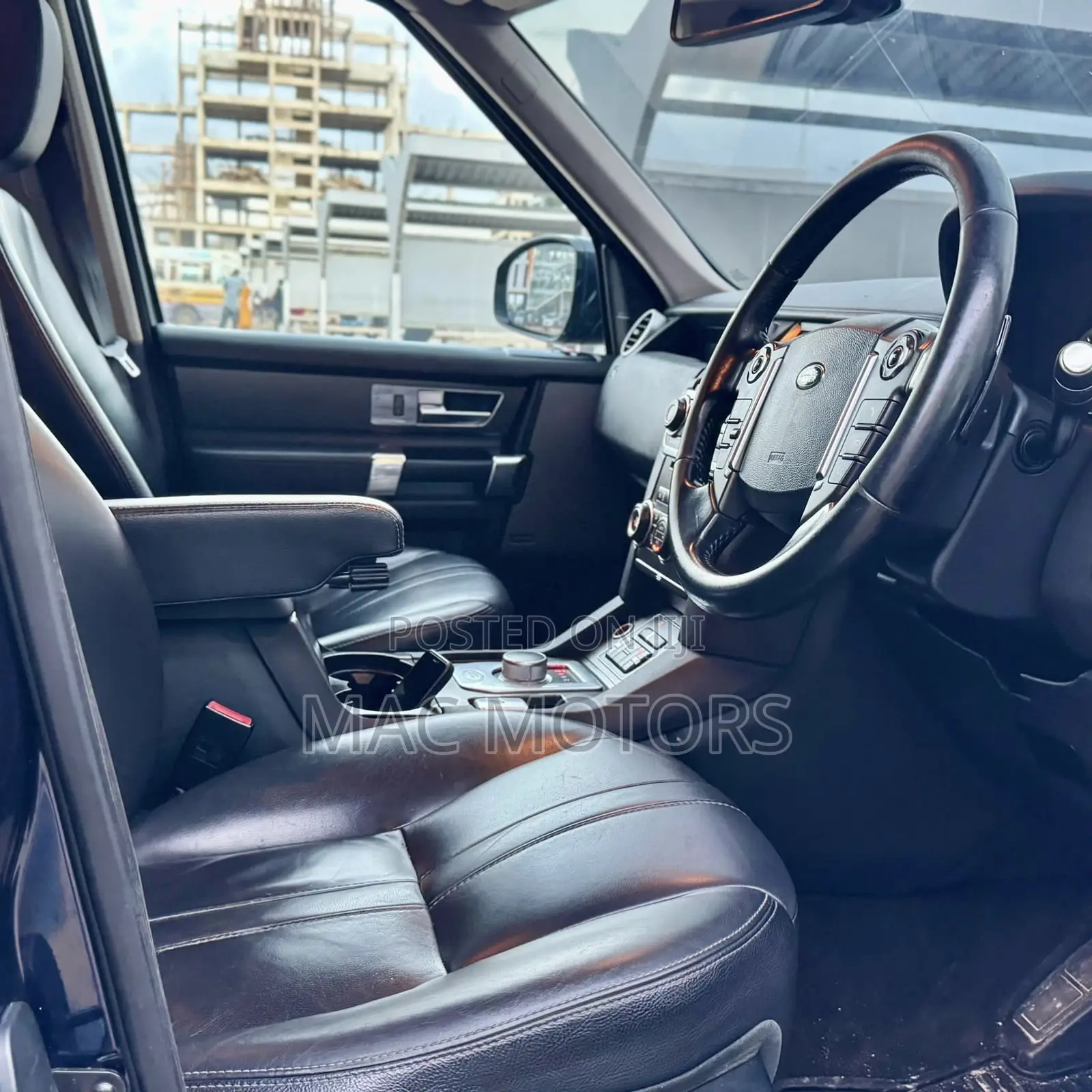 Land Rover Discovery 2015 Blue