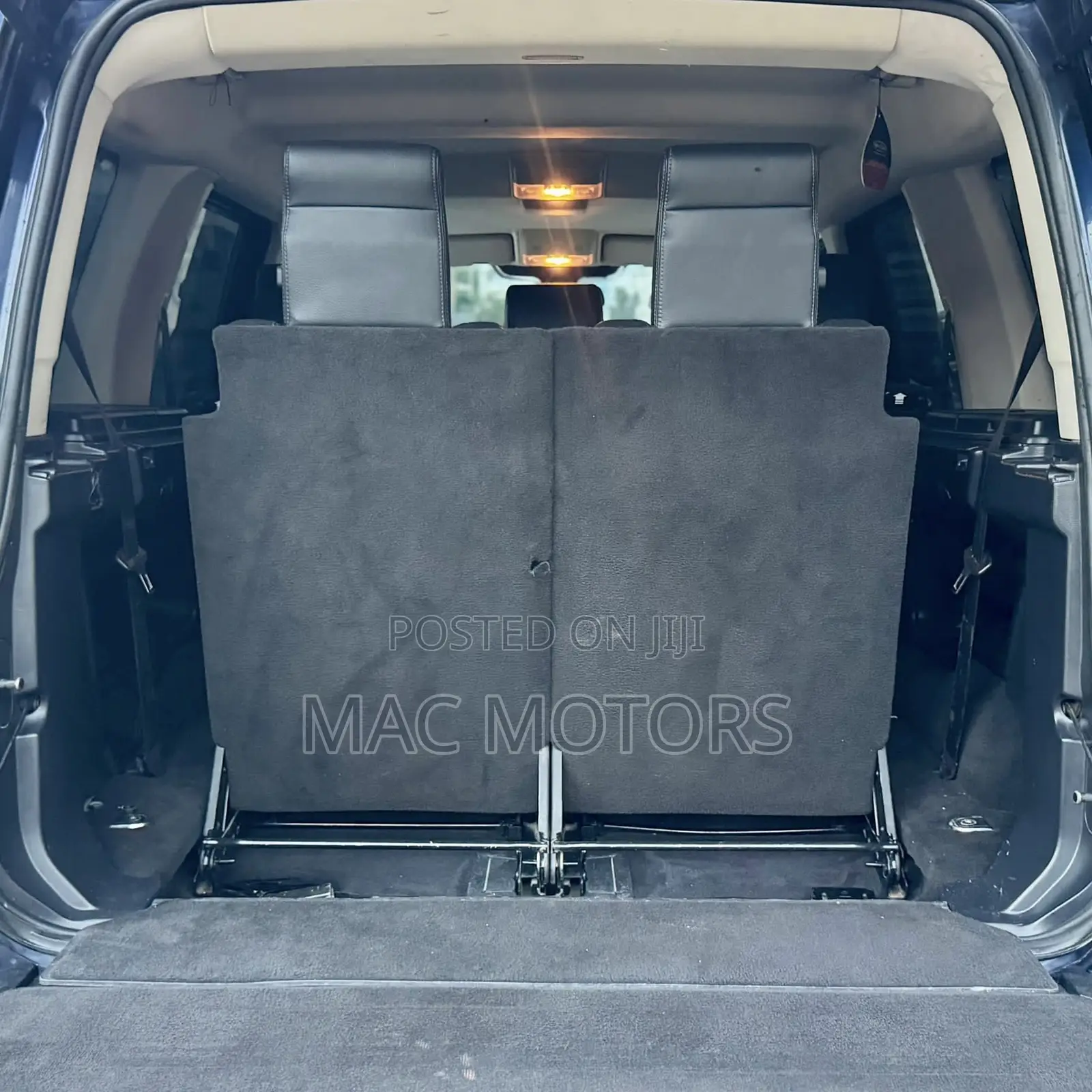 Land Rover Discovery 2015 Blue