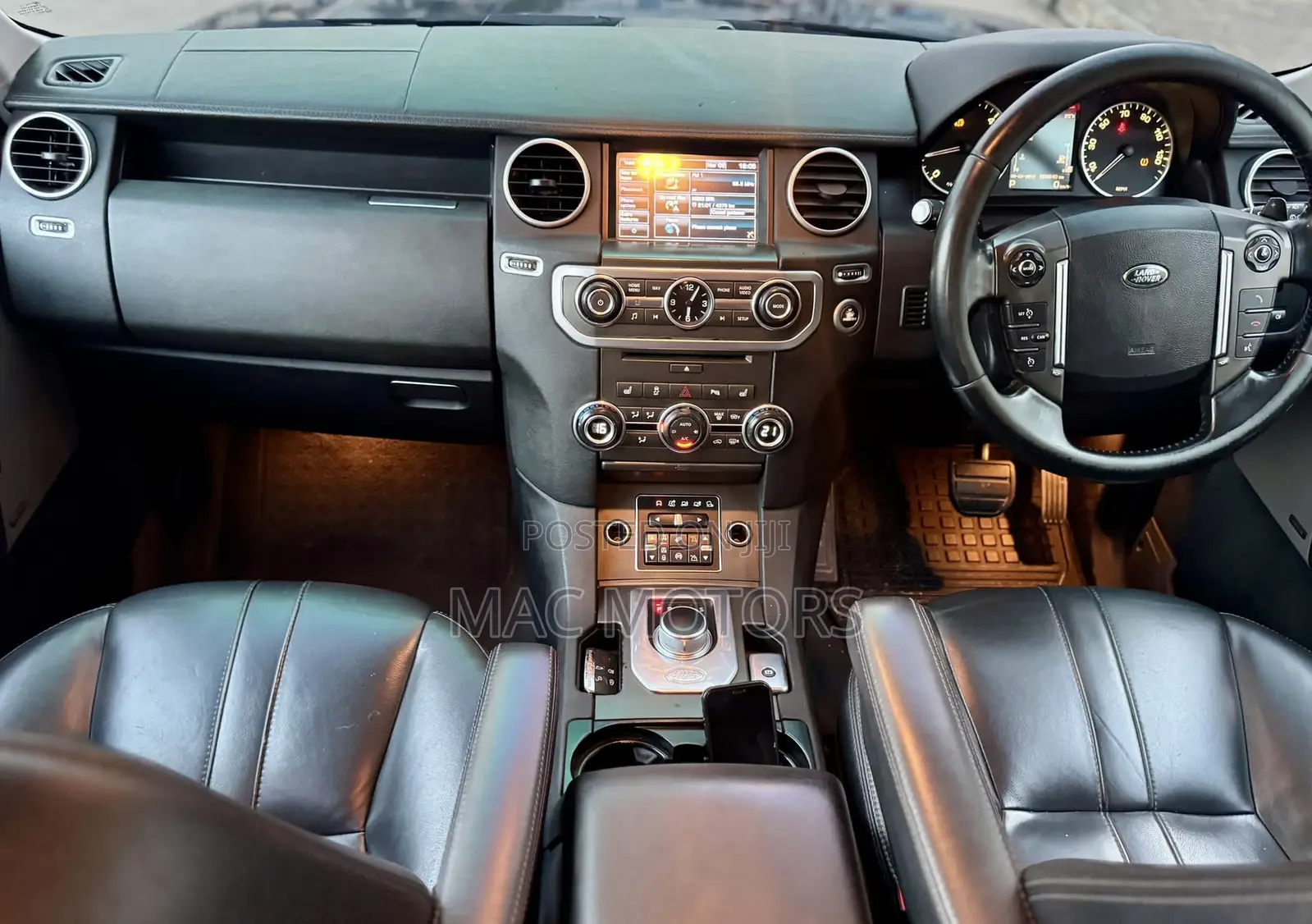 Land Rover Discovery 2015 Blue