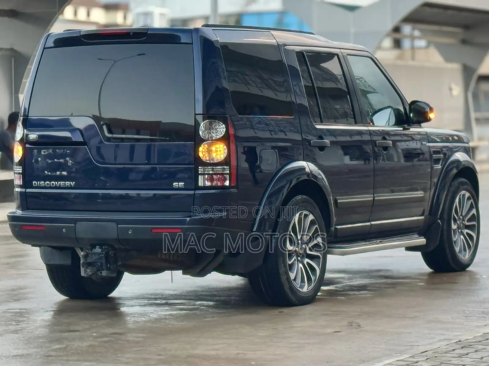 Land Rover Discovery 2015 Blue