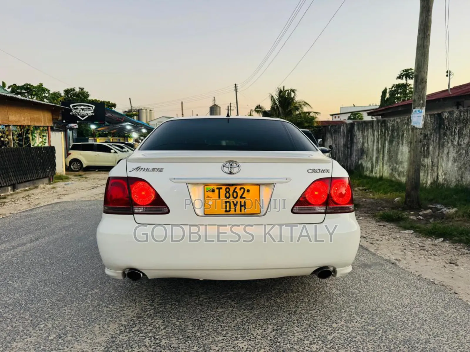Toyota Crown 2004 White